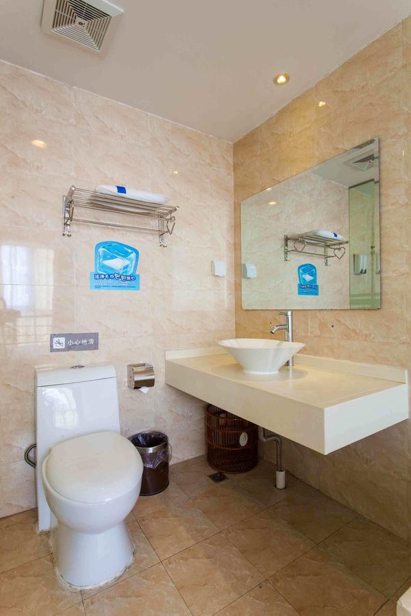 7Days Inn Huizhou Xiaojinkou Room photo